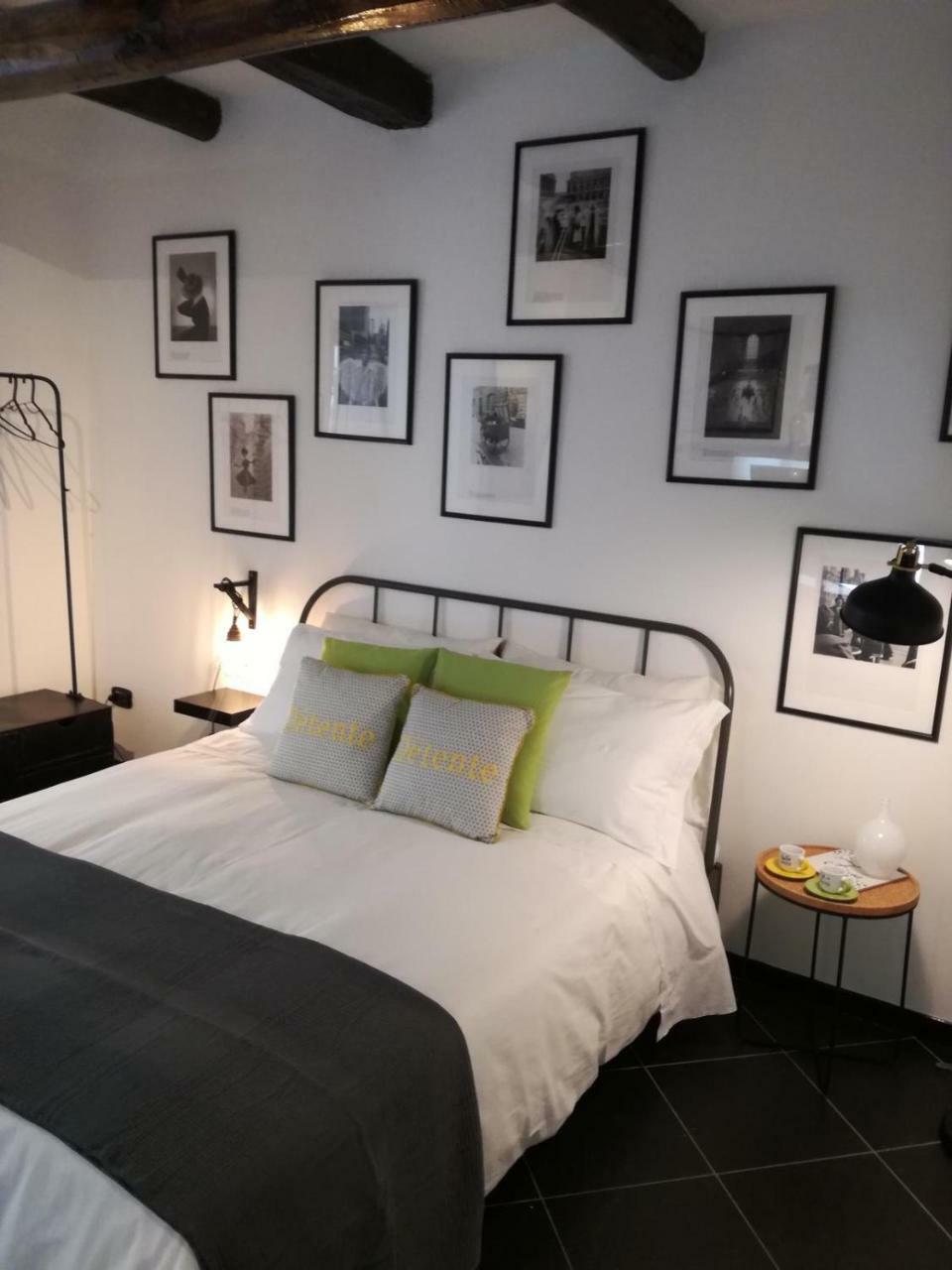 Hotel Futura Retro à Salernes Extérieur photo